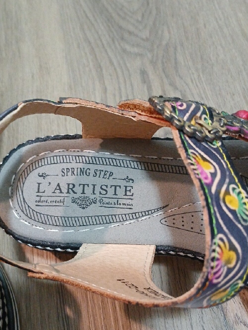 L'Artiste by Spring Step LAGA Women's Floral Leather Sandals in Multicolor SZ39 - Picture 2 of 12